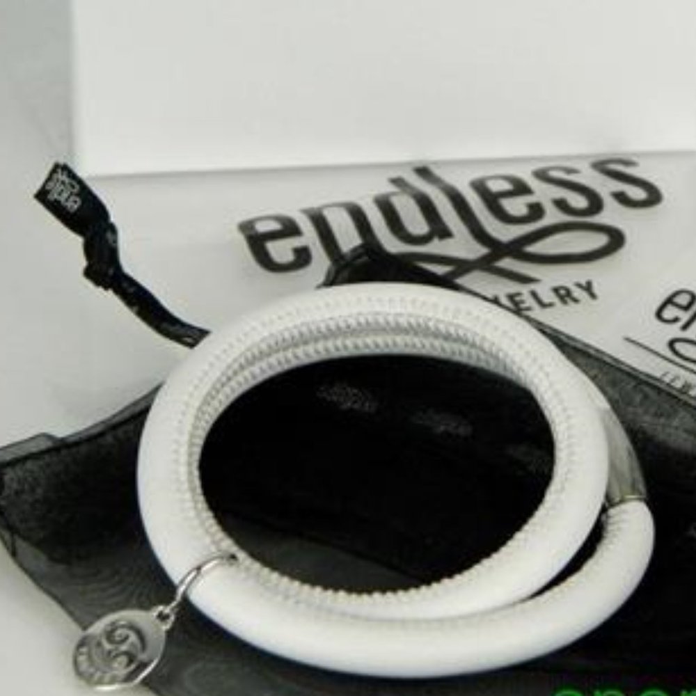 ENDLESS White Dble Sterling CANCER Charm Bracelet